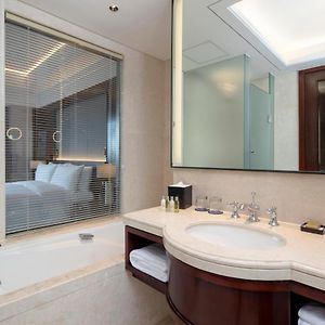 Executive King Room